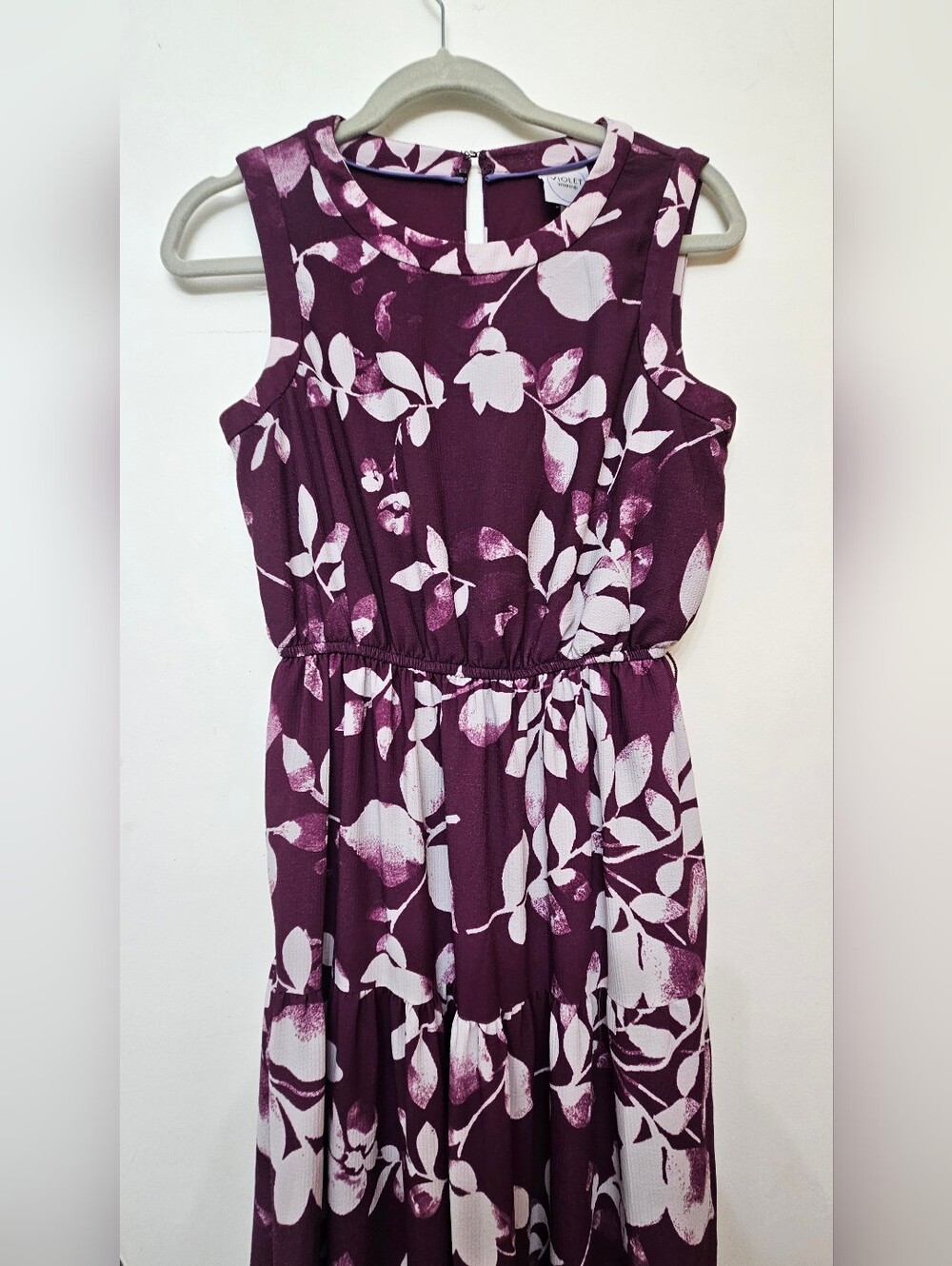 Violet Weekend Women's Burgundy Floral Sleeveless Dress